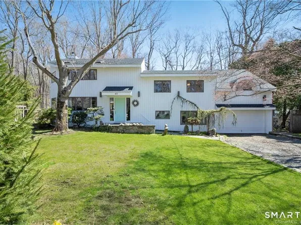 48 Winding Ln, Norwalk, CT 06851
