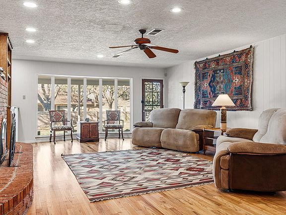 5th image of 7601 Vista Del Arroyo Ave NE