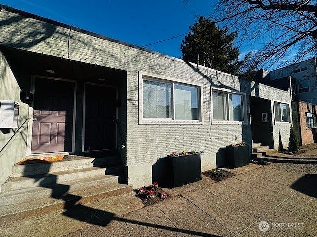 1st image of 7618 Greenwood Avenue N