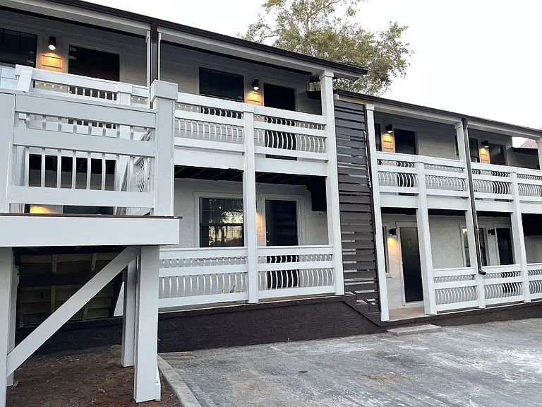 325 Hayden Rd — Photo 19
