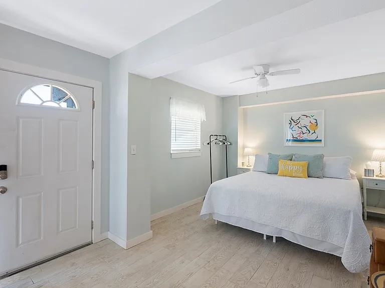 1 Lauderdale Dr — Photo 21