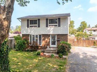 3536 Wolfe Ct, Windsor, ON N9C 1X2