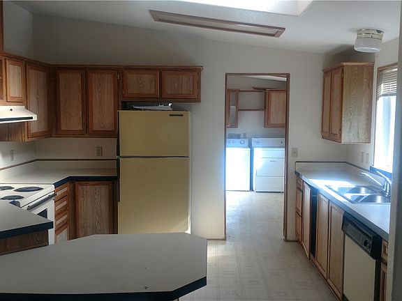 5th image of 759 Edgewood Ave NE