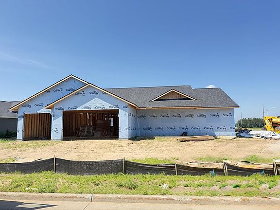 2nd image of 2001 Prairie PLACE