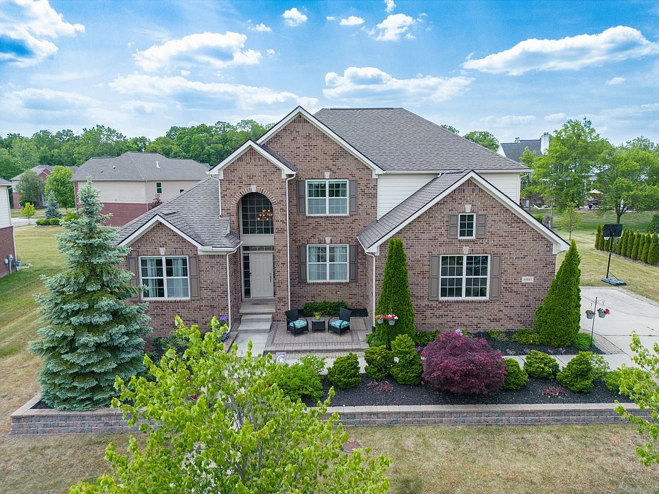 1st image of 6941 Sylvania Ln