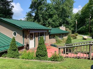 759 Summersville Lake Rd, Mount Nebo, WV 26679