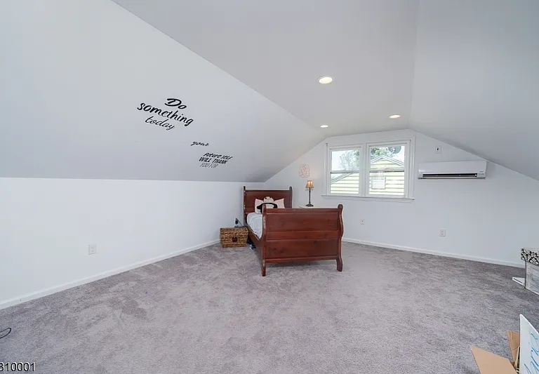 69 Woodland Rd — Photo 28