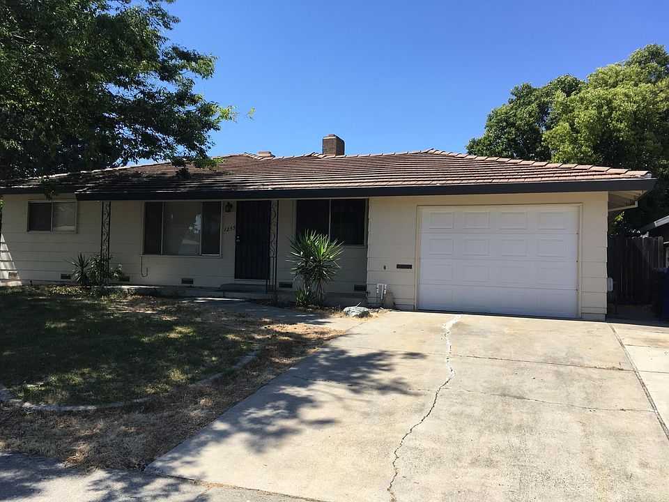1st image of 1255 Silver Oak Way