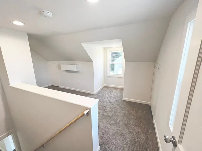 8-15 Gallagher Ln — Photo 10