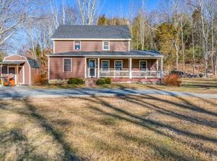 21 Rocky Woods St, Taunton, MA 02780