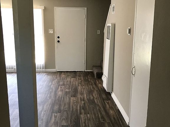 3rd image of 757 N H St APT 23