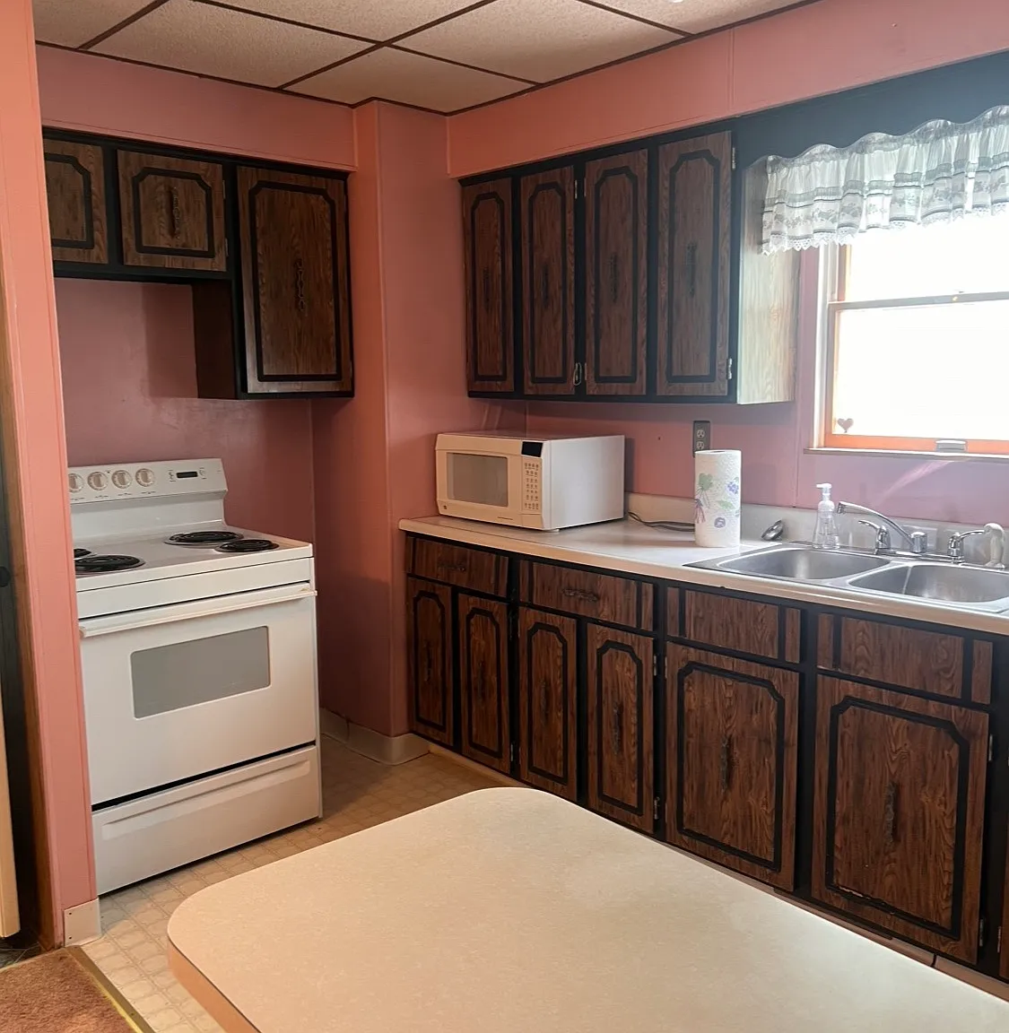3 bed, $1,250 — Photo 3