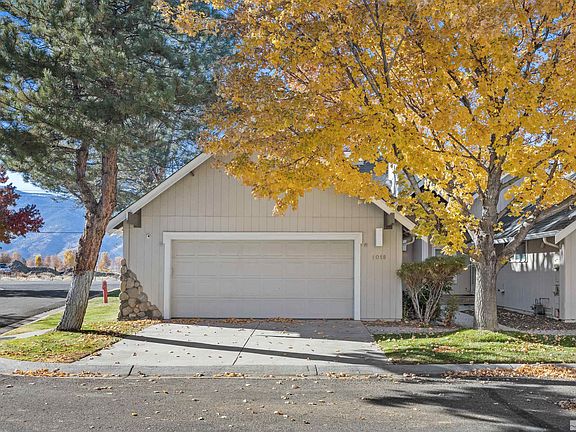 3rd image of 1018 Aspen Grove Cir
