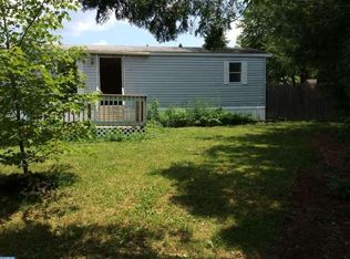 625 Roseann Ln, Sellersville, PA 18960