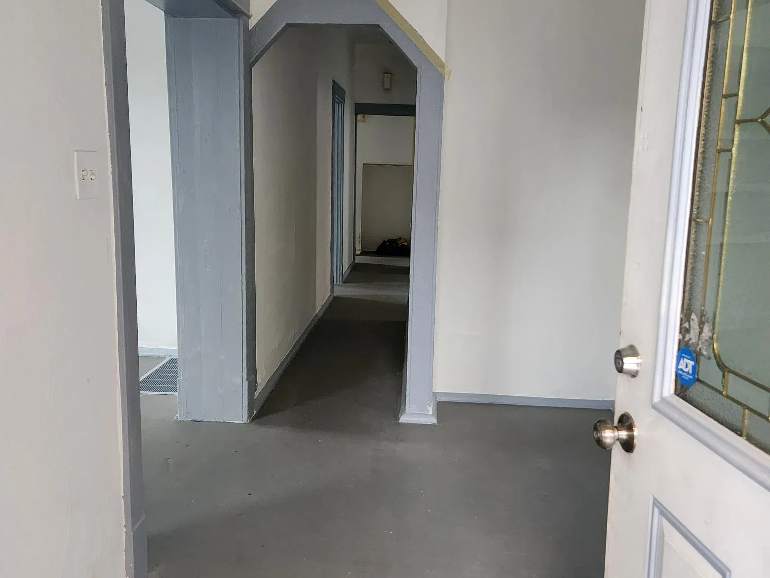 3 bed, 1500 sqft, $1,300 — Photo 3