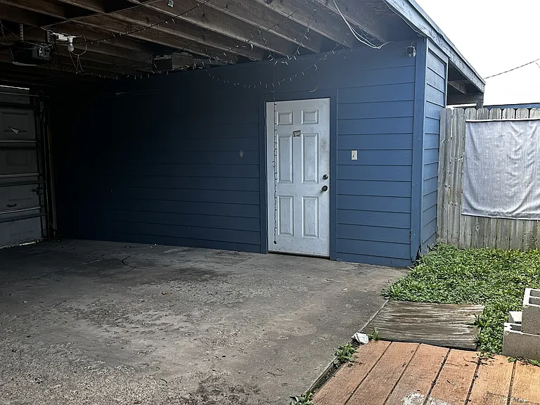 3605 Crestbrook Ct — Photo 6