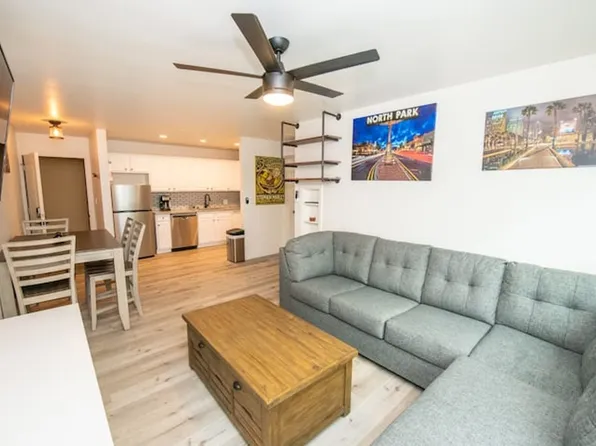 The U LLC University