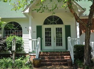 261 Bayview Dr, Madison, MS 39110