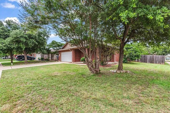 609 Golden Gate Dr — Photo 18