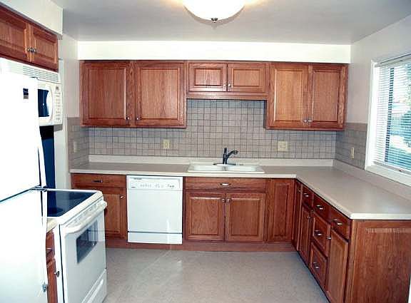 2nd image of 1223 W Rosewood Ct