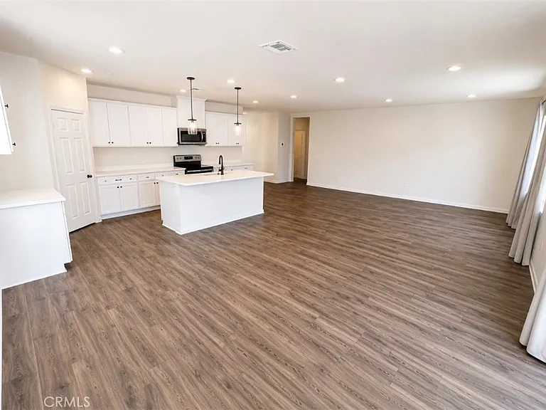 28303 Blackjack Dr — Photo 3