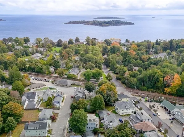 8 Vine St APT 5, Beverly, MA 01915