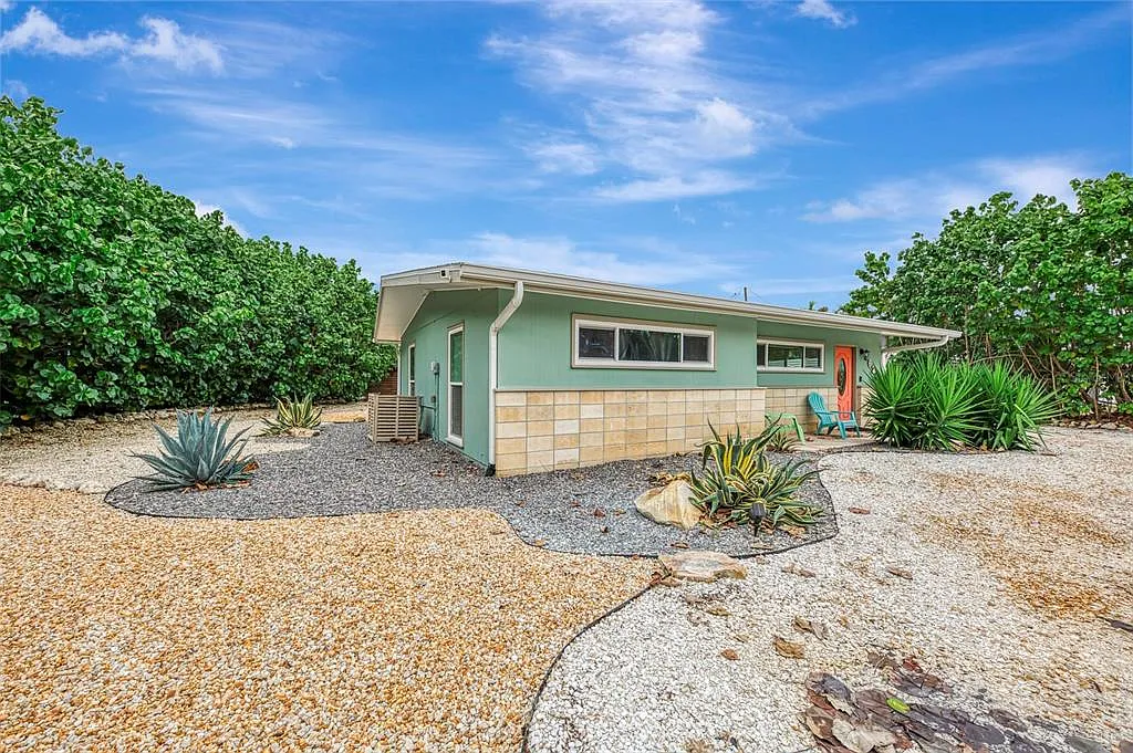 2 bed, 1.0 bath, 959 sqft, $5,000 — Photo 4