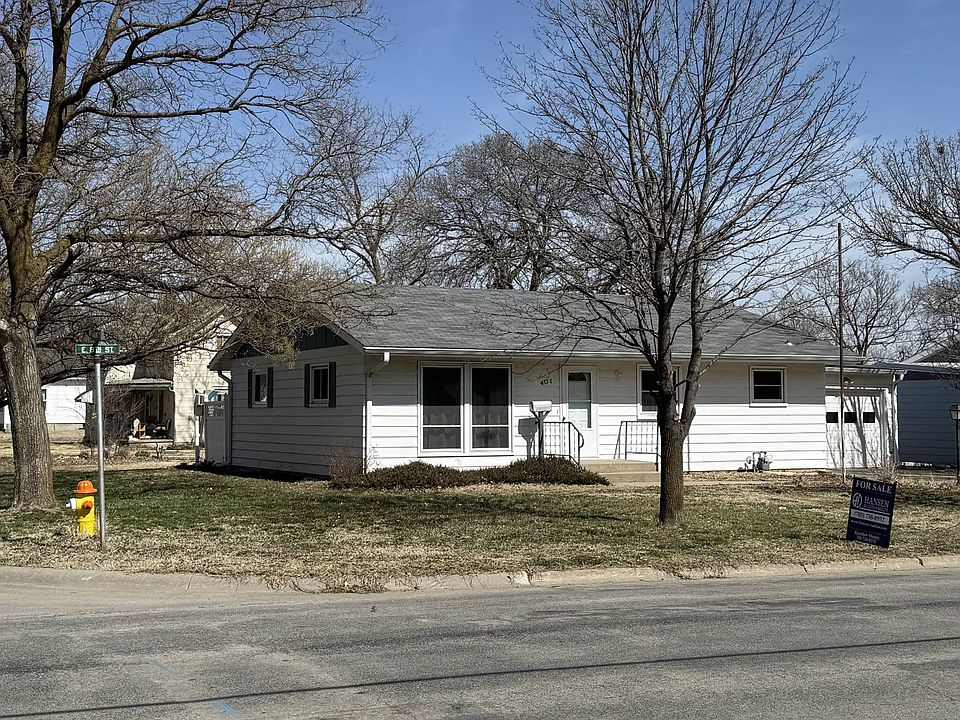 1st image of 401 E 8th St