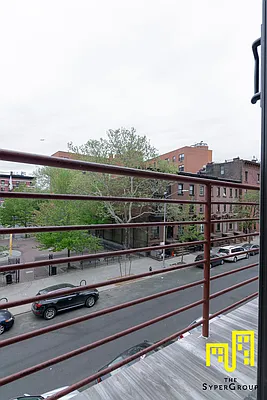 Rented by The Syper Group | media 17