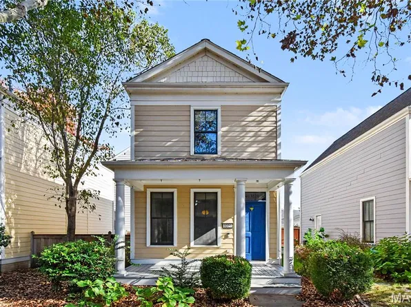 3229 S Mester St, Saint Charles, MO 63301
