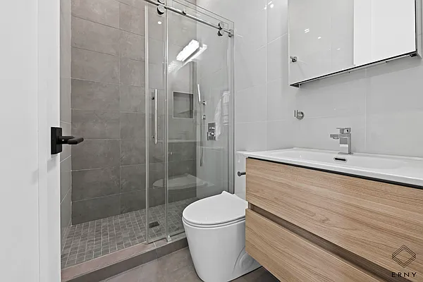 Rented by ERNY LLC | media 11