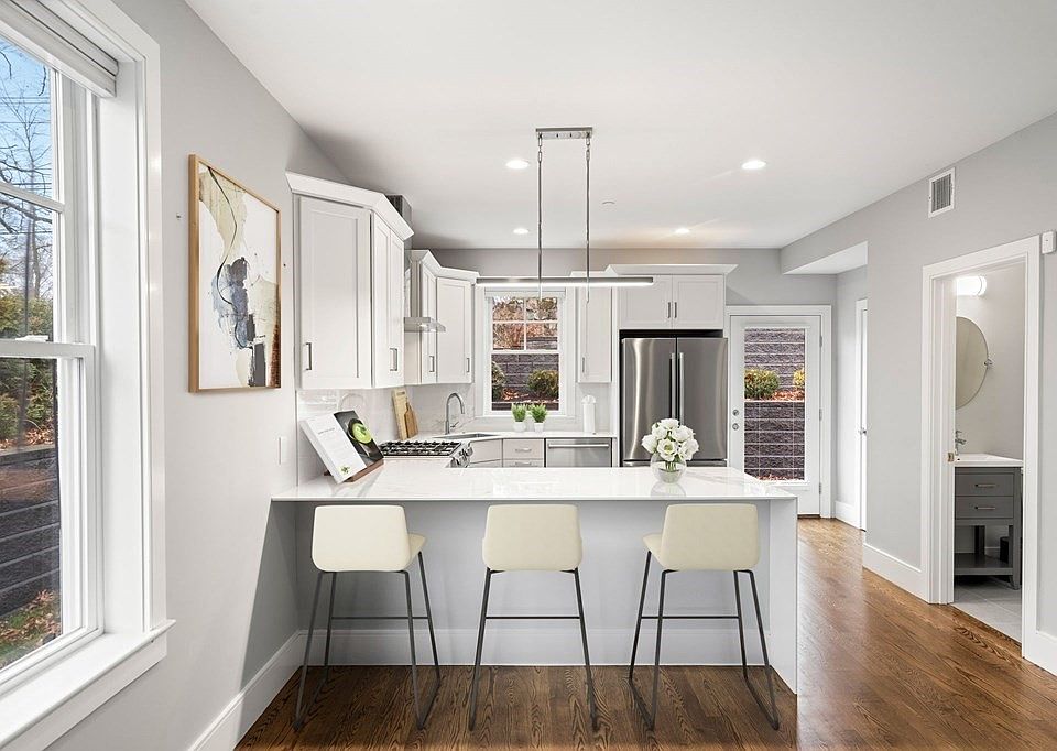 583583B Baker St, West Roxbury, MA 02132 Zillow