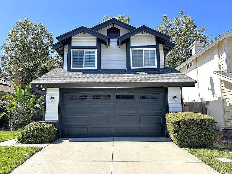 3214 Canary Ct — Photo 2