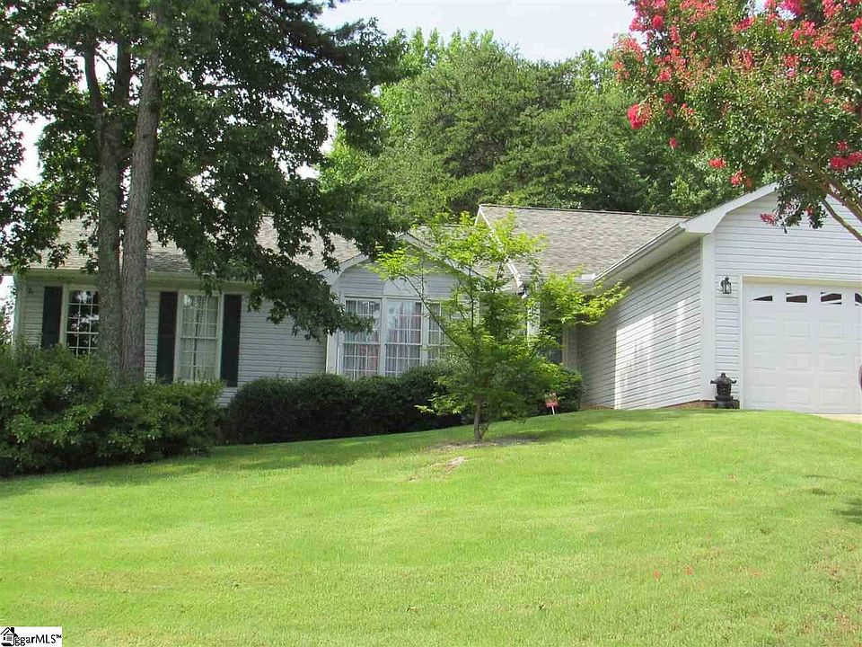 1st image of 11 Woodtrace Cir