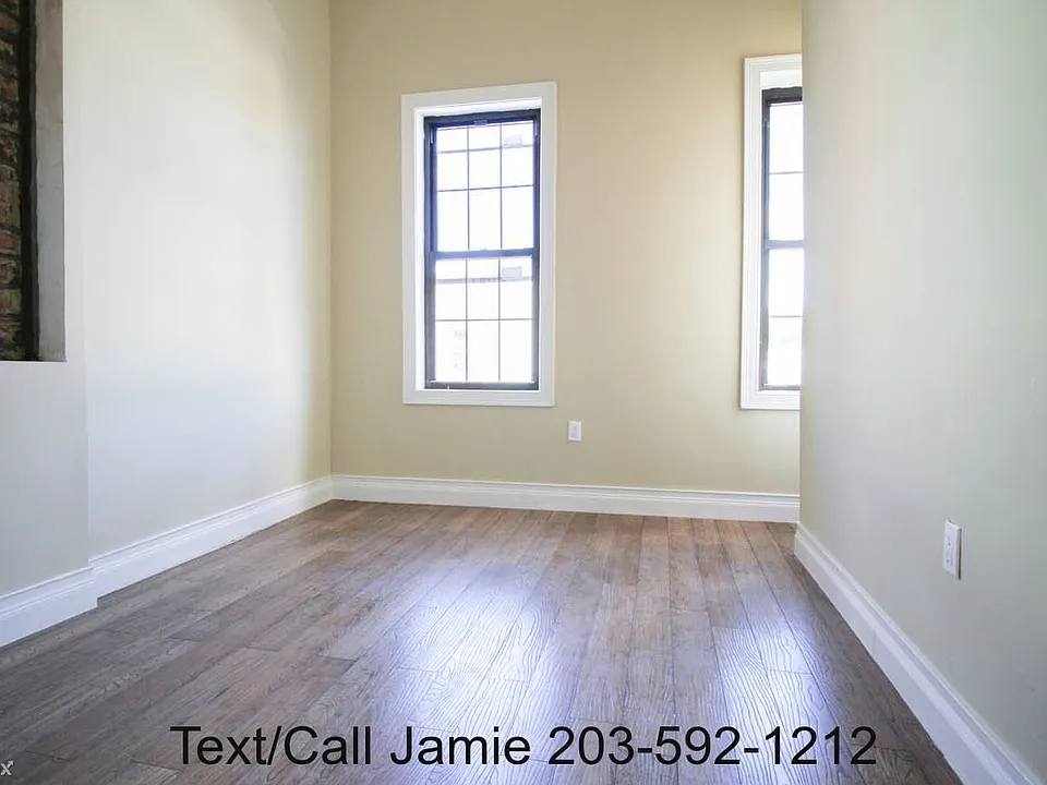 238 Schefer St_04