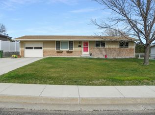 825 Lane Dr, Colby, KS 67701