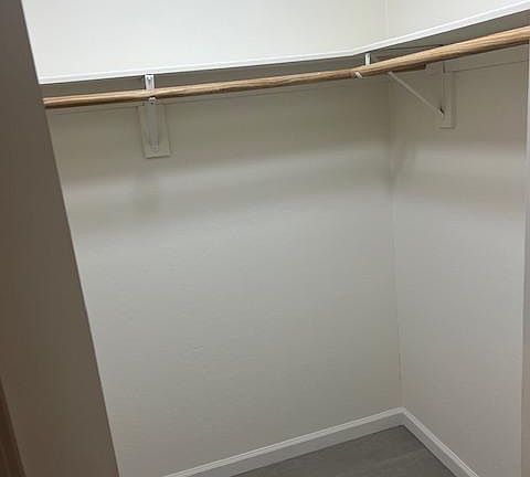 4th image of 661 Chemeketa Dr #A