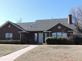 706 NW Micklegate Blvd, Lawton, OK 73505