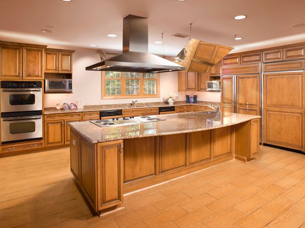 17W720 Butterfield Rd #8-209