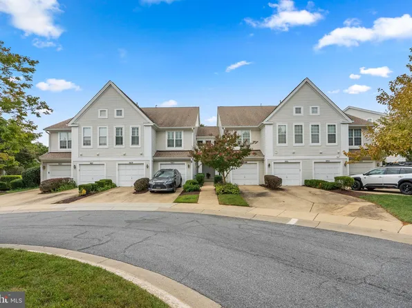 993 Hillside Lake Ter #907, Gaithersburg, MD 20878
