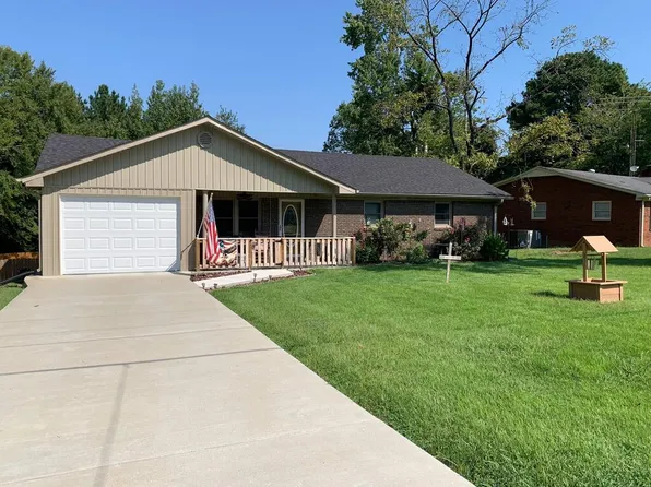 108 Dogwood Dr, Paris, TN 38242