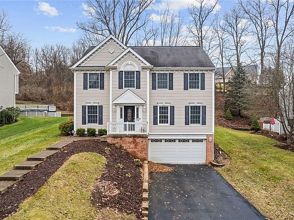 2nd image of 116 Stonegate Dr