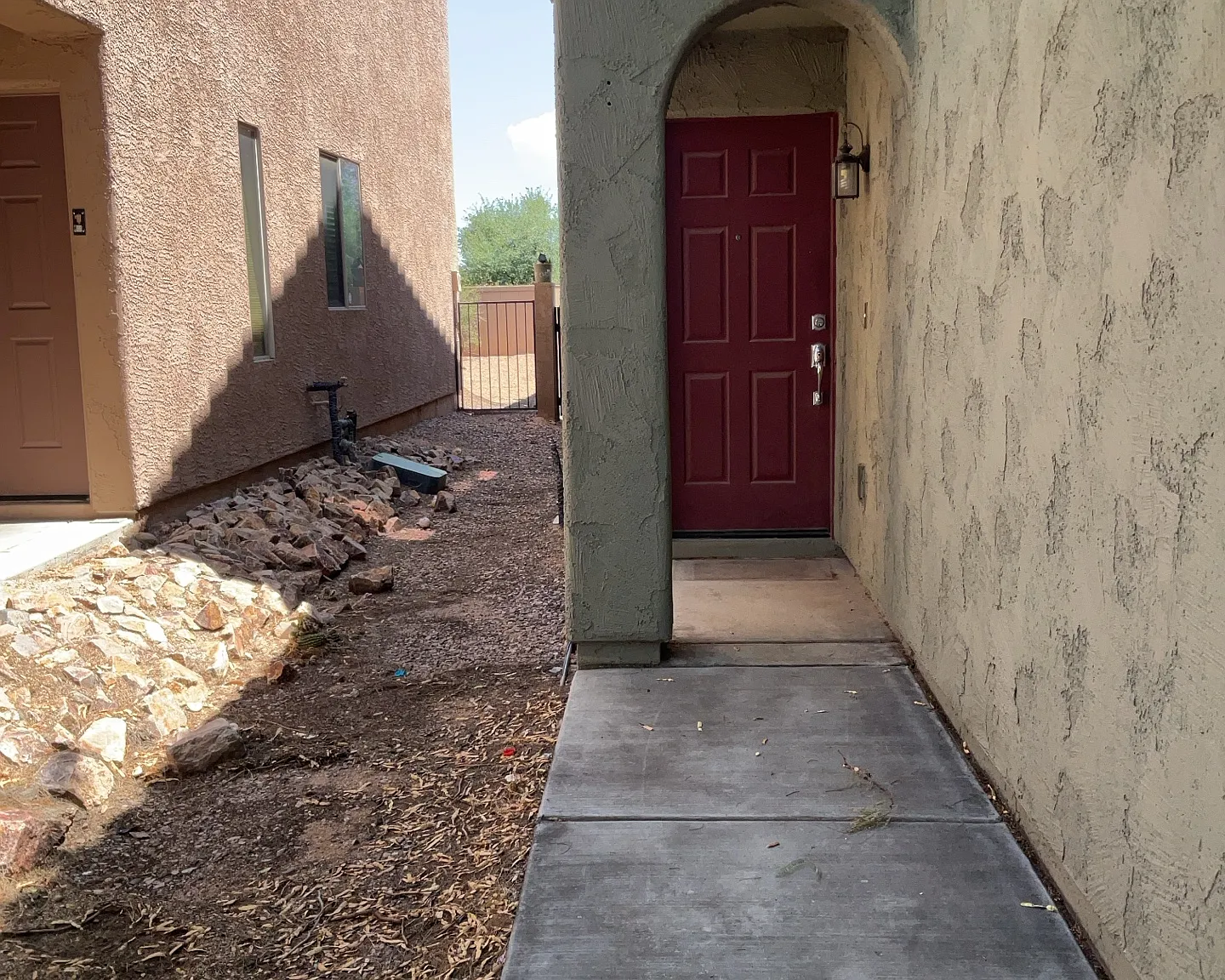 $1795-3br/2.5 ba — Photo 2