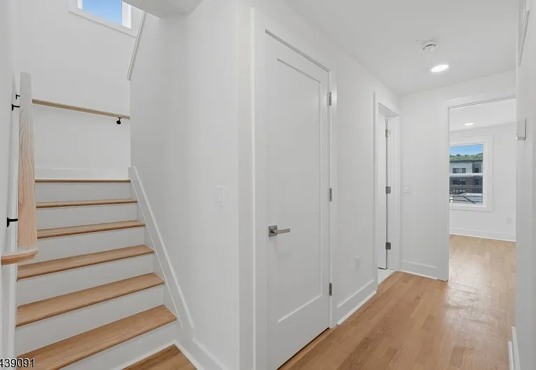 116 Valley St #2 — Photo 18