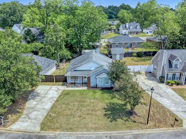 140 Mossydale Ln, Albany, GA 31721