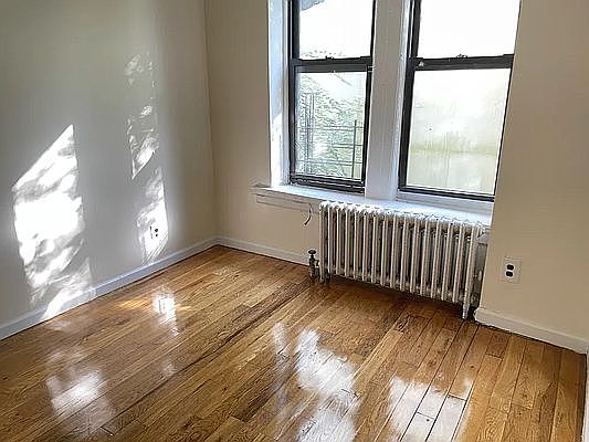 4th image of 510 E 119th St #3B