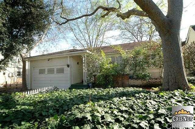 1st image of 12130 Hollyglen Pl