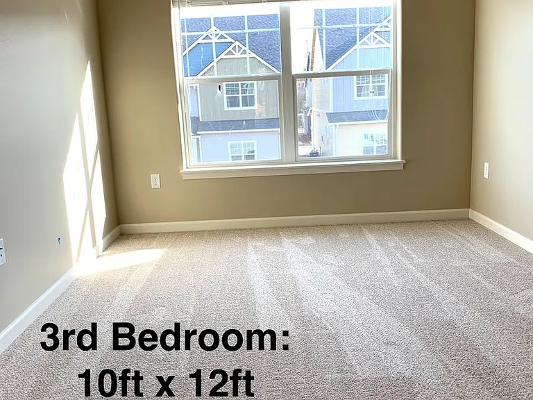 887 Front Ave NE — Photo 15