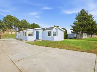 8612 W Arrowhead Ave, Kennewick, WA 99336