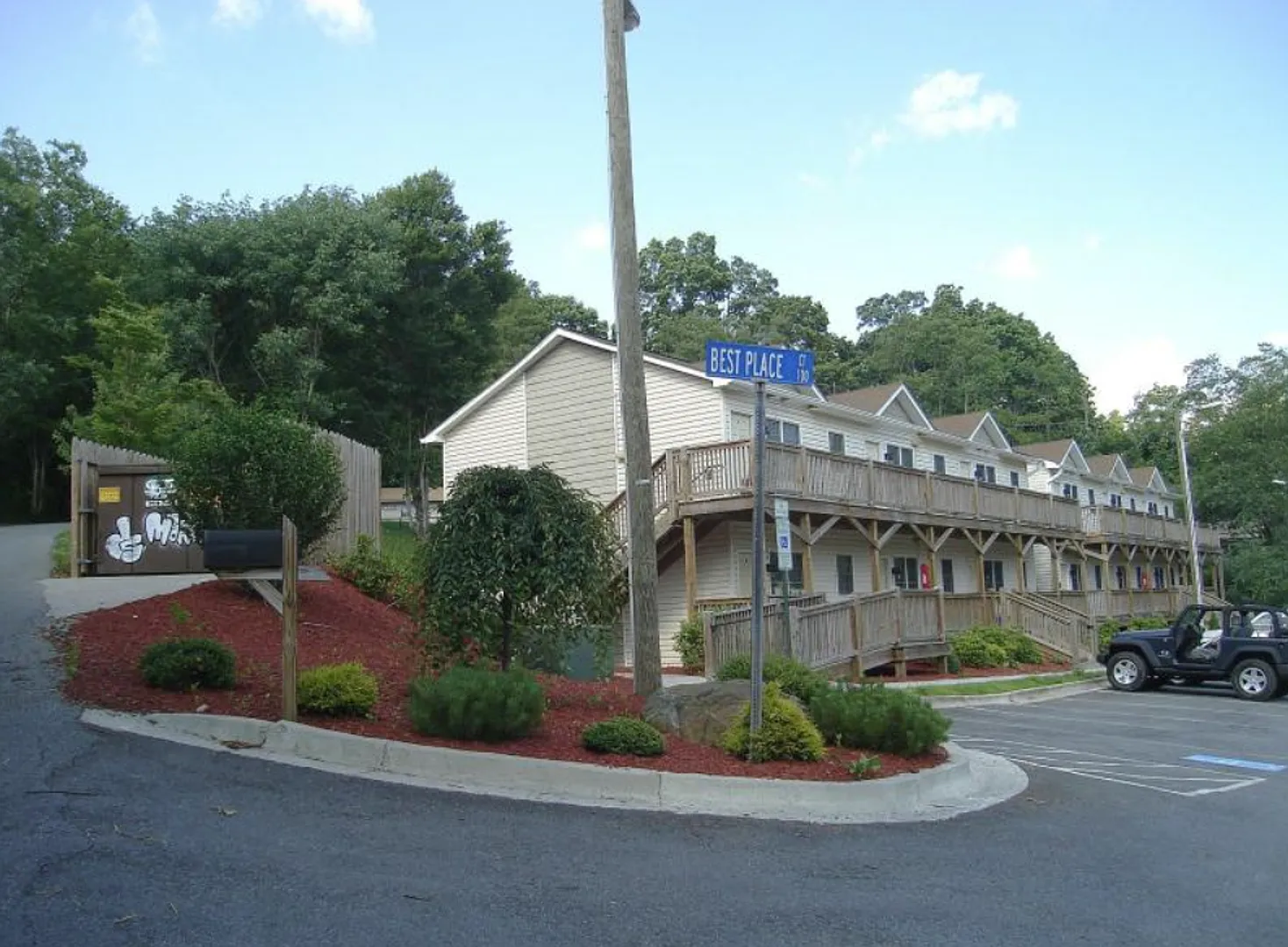 Best Place Apartments — Photo 4